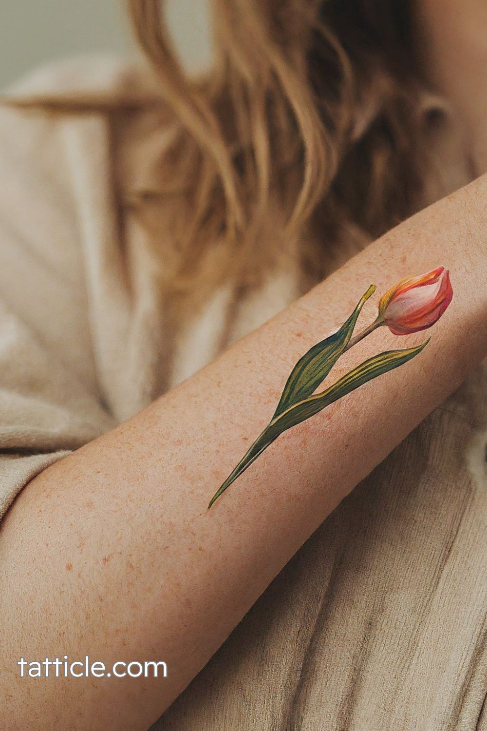 Tulip Tattoo Meaning: Unique Ideas and Hidden Symbolism You Need to ...
